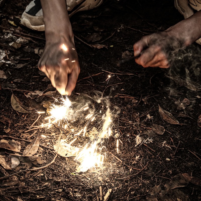 Zestaw do rozpalania ognia na  – Magnesium Fire Starter recenzja i cena