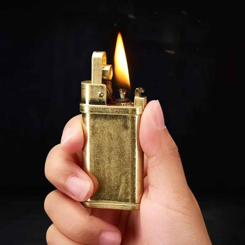 Nietypowa mosiężna zapalniczka – Fire Starting Kit recenzja i cena